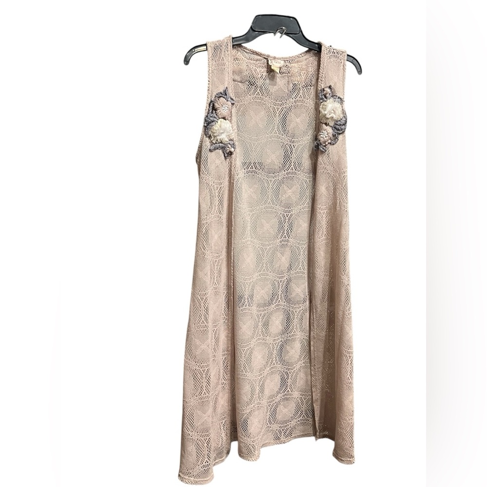 Beige Sweater Vest with Embroidered Flowers